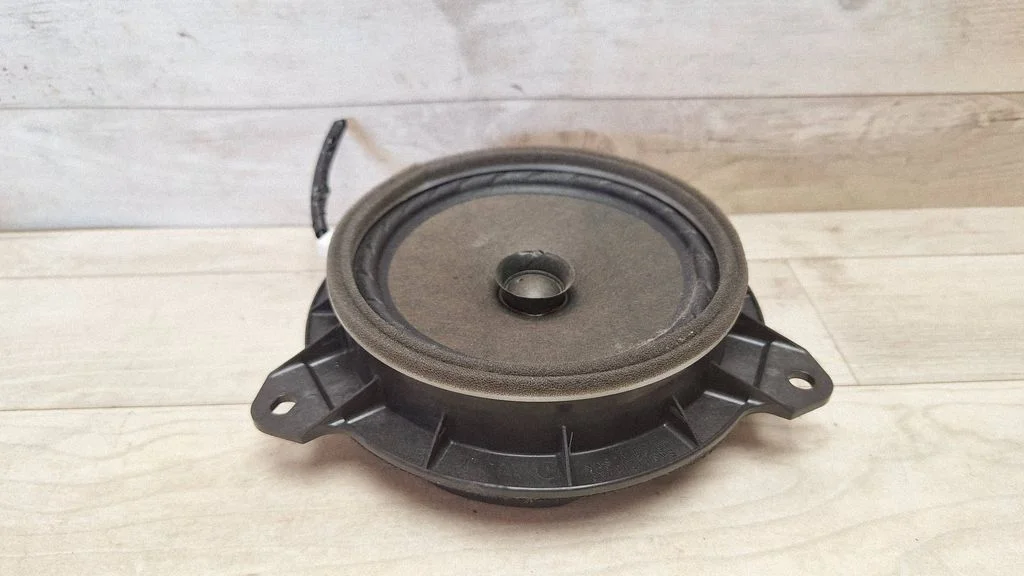 Rear door speaker – Toyota Auris 150 (2006-2012)