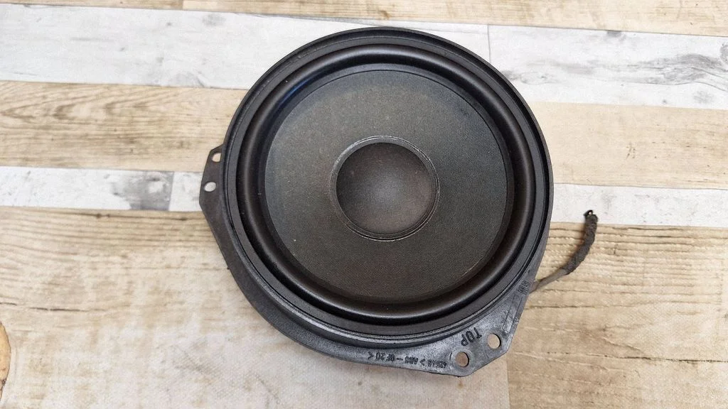 Rear door speaker – Opel Meriva A (2003-2010)