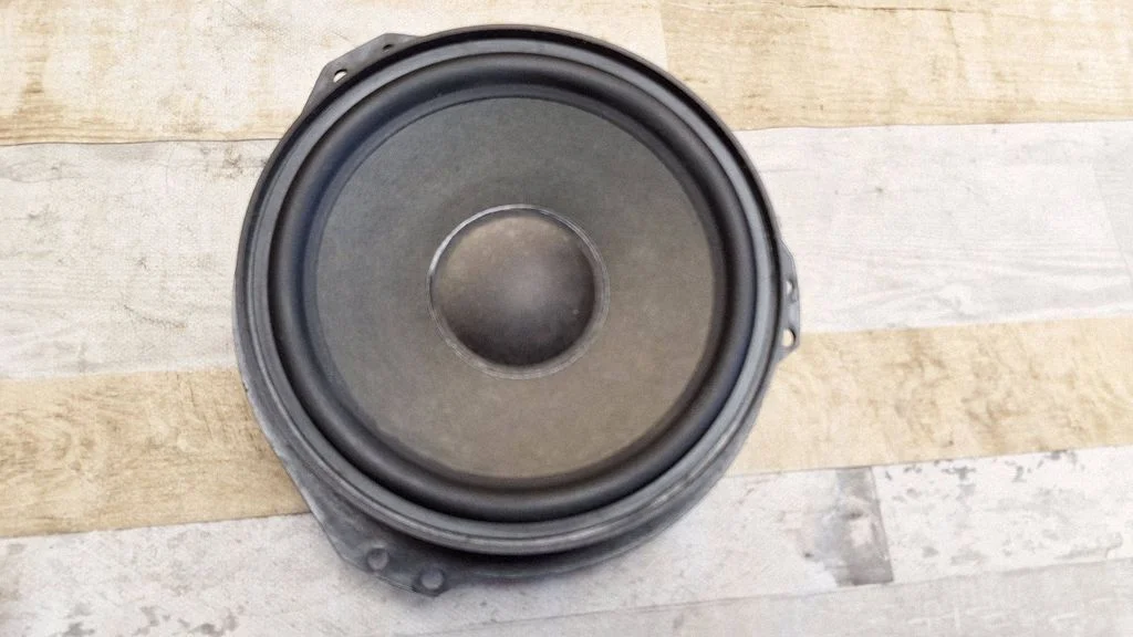Rear door speaker – Opel Meriva A (2003-2010)