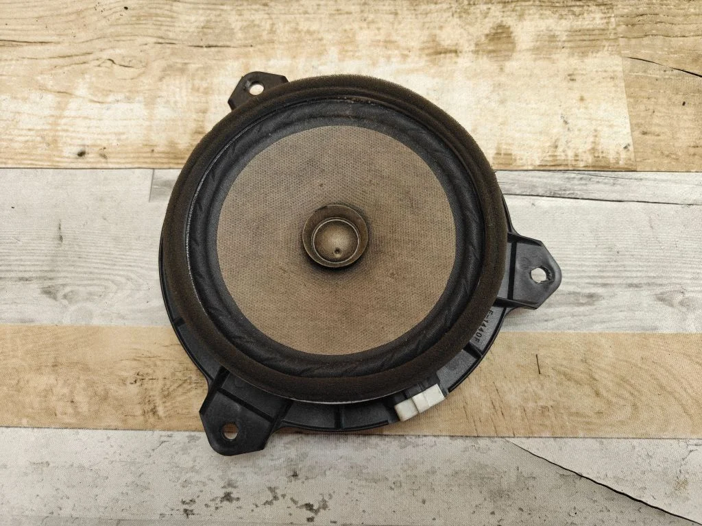 Rear door speaker – Toyota Auris 150 (2006-2012)