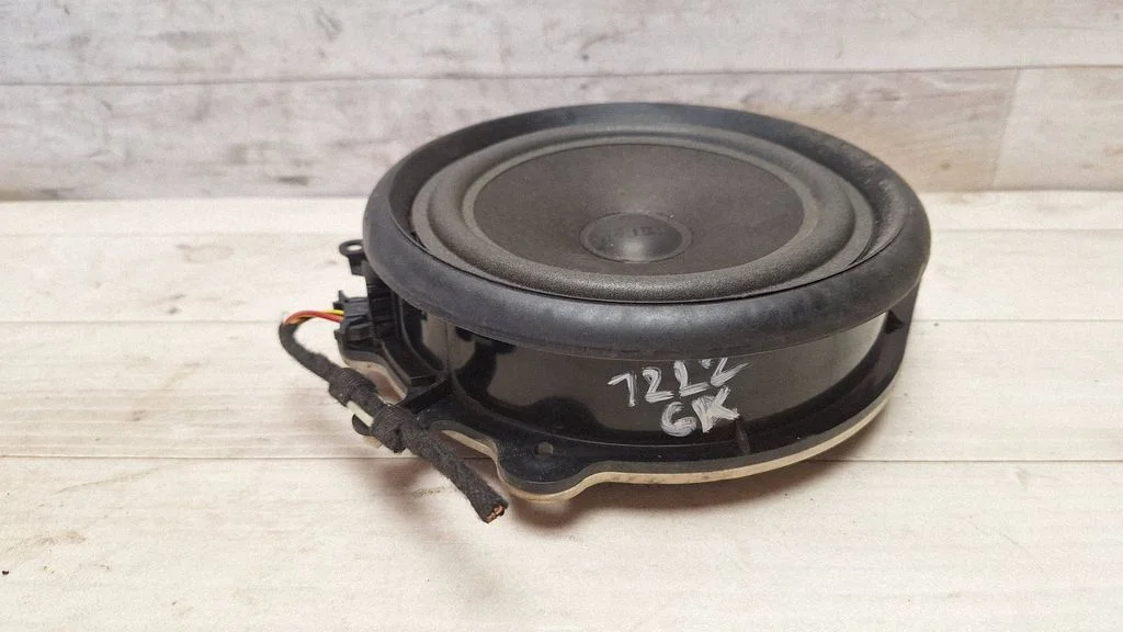 Rear door speaker 8E0035411
