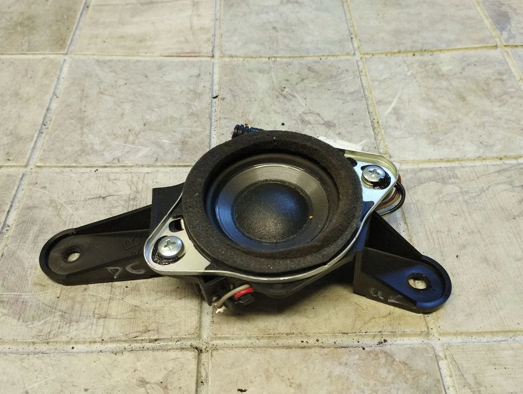 Rear door speaker 8616053260