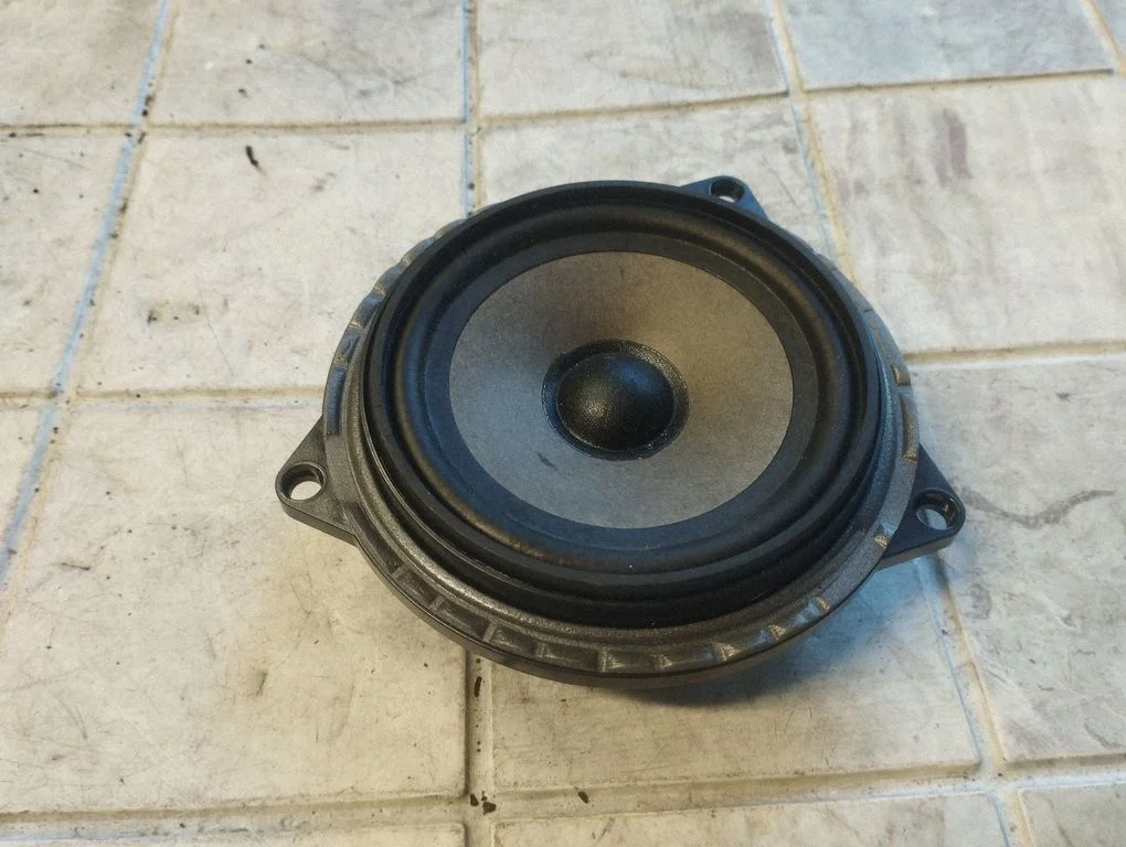 Rear door speaker – BMW 3 Series E90 E91 (2005-2012)
