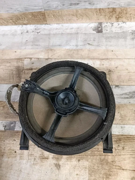Rear door speaker 8633574
