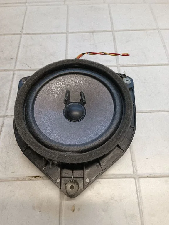 Rear door speaker 861600F030