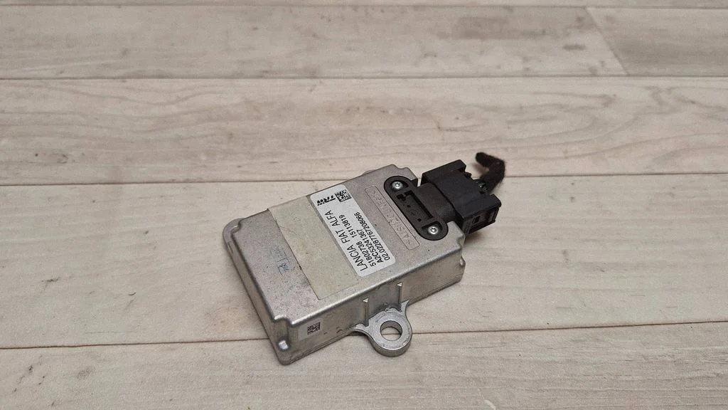 ESP acceleration yaw rate sensor 51802738 – Fiat Croma (2006-2016)