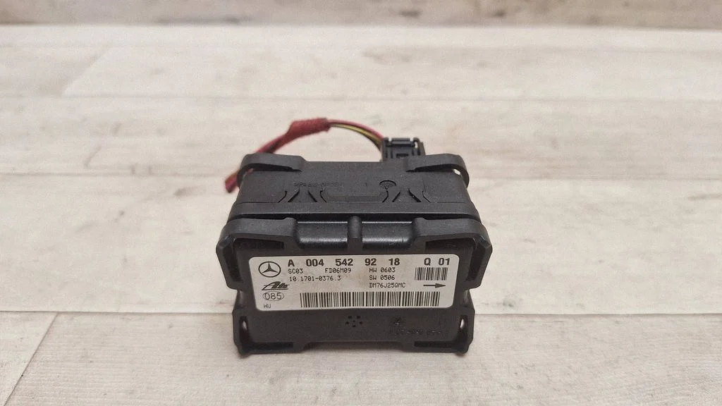 ESP acceleration yaw rate sensor – Mercedes-Benz C-Class W203 (2000-2007)