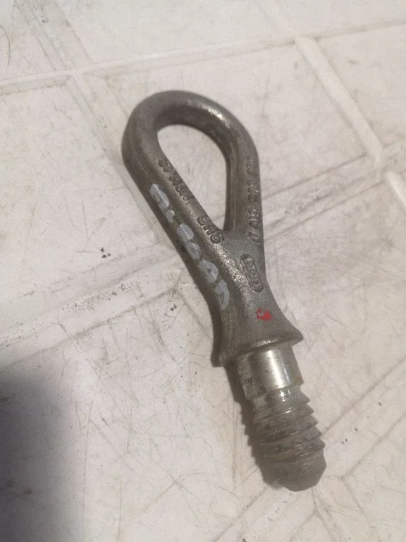 Towing hook eye – Audi A6 Allroad C6 (2006-2011)