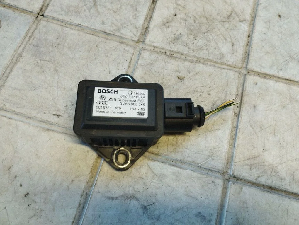 ESP acceleration yaw rate sensor 8E0907637A
