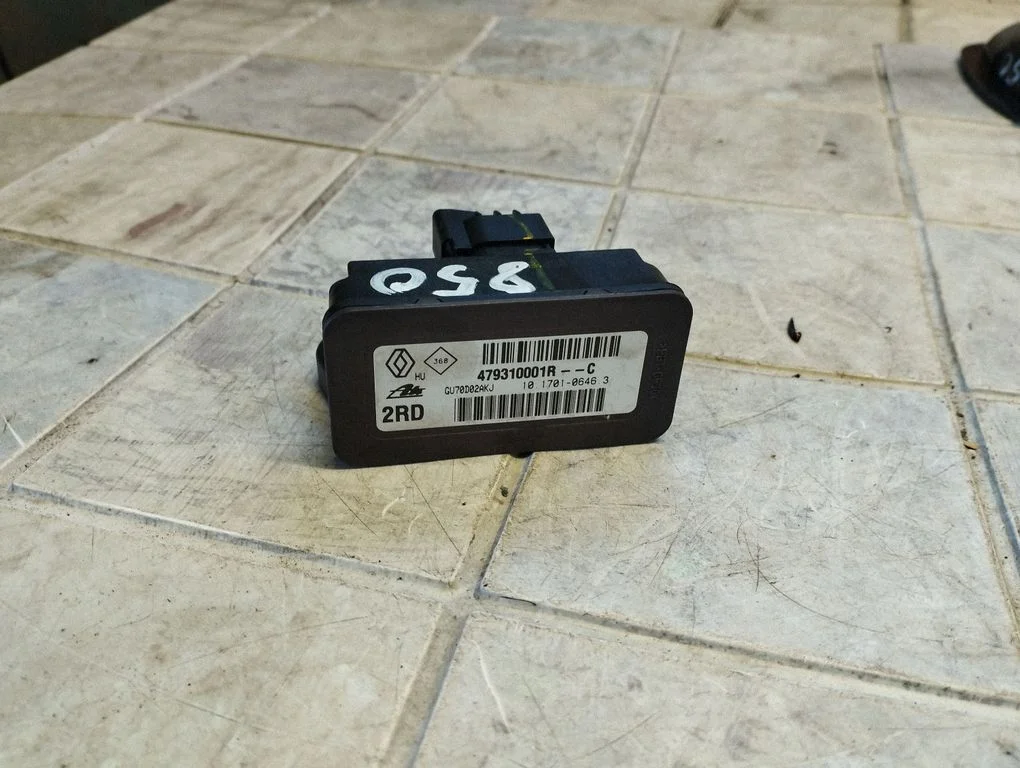 ESP acceleration yaw rate sensor – Renault Megane III (2009-2016)