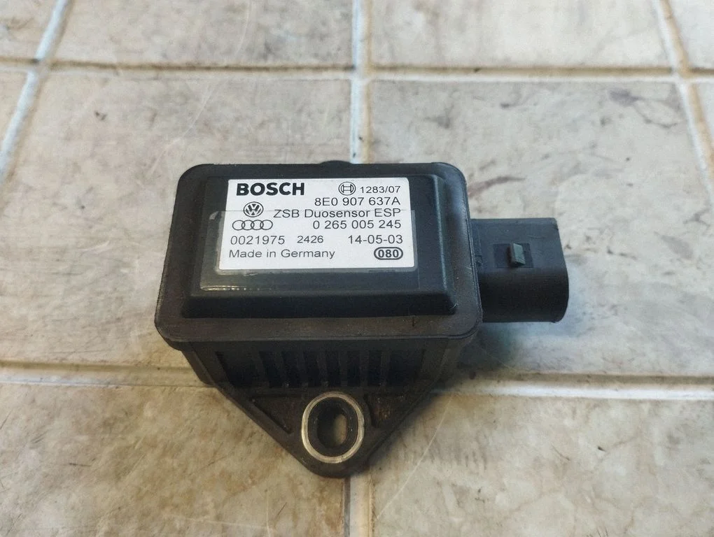 ESP acceleration yaw rate sensor 8E0907637A