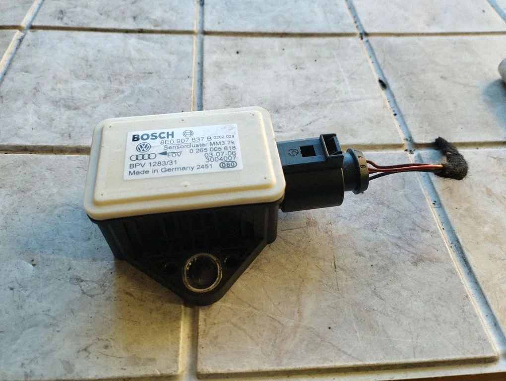ESP acceleration yaw rate sensor 8E0907637B