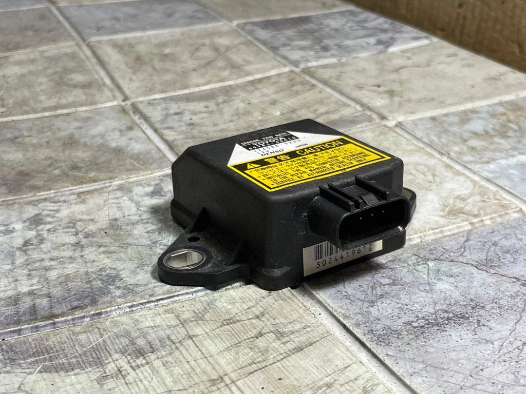 ESP acceleration yaw rate sensor – Toyota Prius (XW20) (2003-2009)