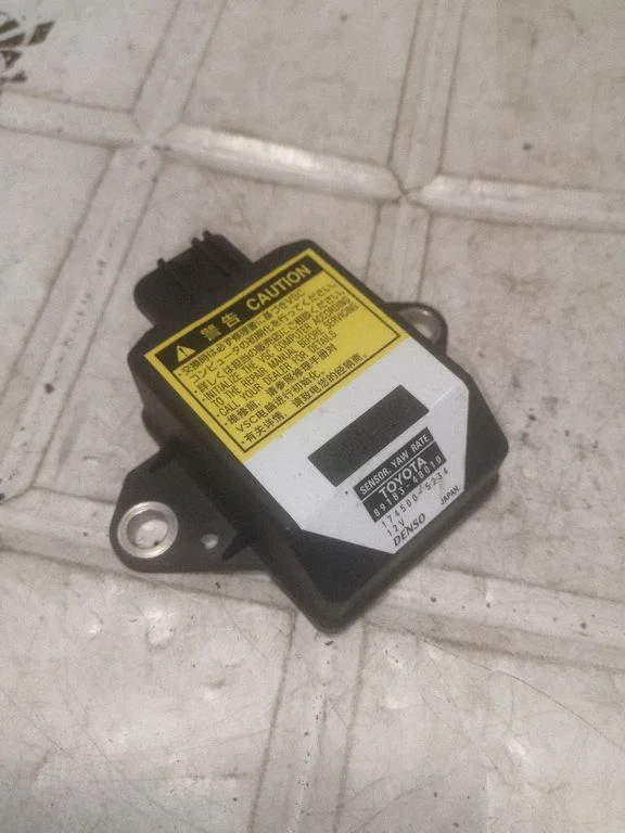ESP acceleration yaw rate sensor – Toyota Prius (XW20) (2003-2009)