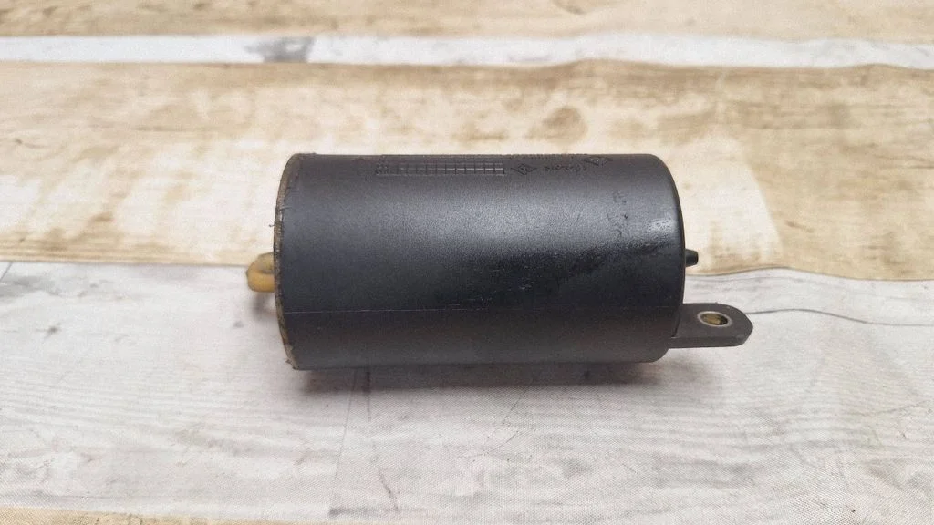 Vacuum air tank 8200034270