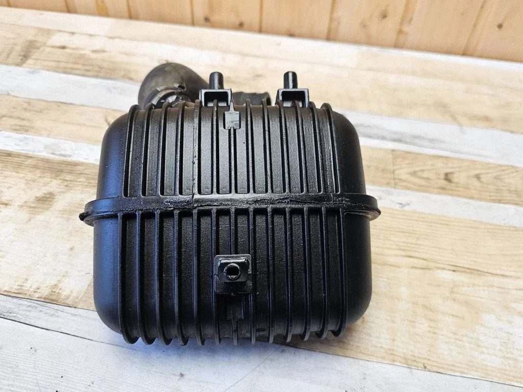 Vaakumi õhupaak 8E0129955