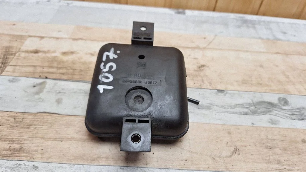 Vacuum air tank – Opel Vectra C (2002-2005)