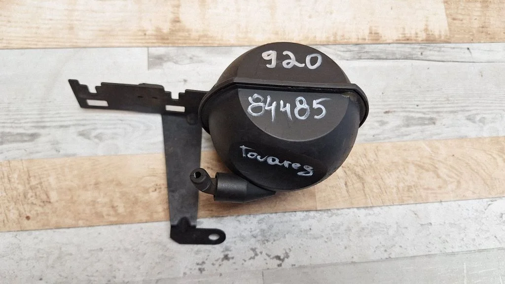 Vacuum air tank – Volkswagen Touareg I (2002-2010)