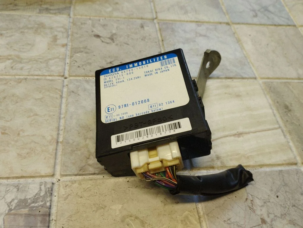Immobilizer control unit/module 8978013010