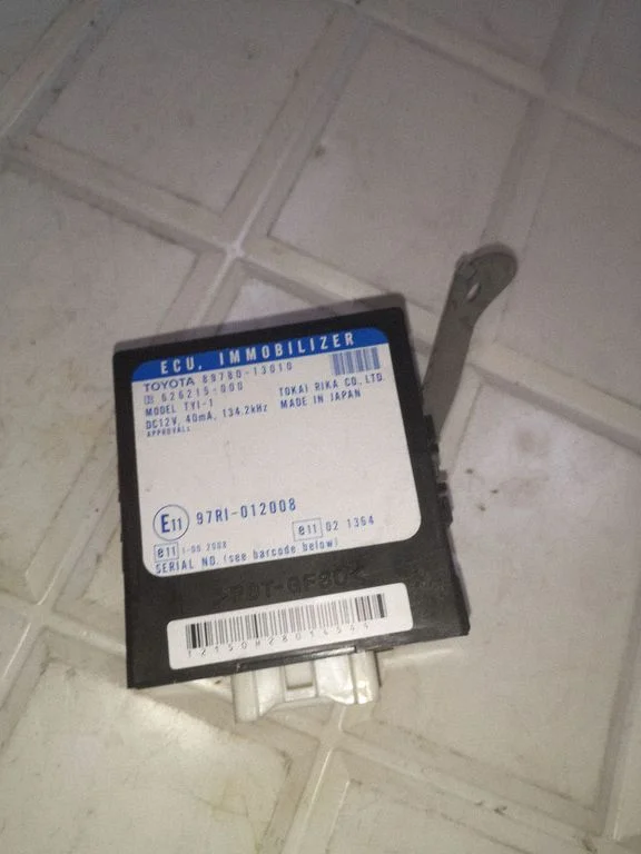 Immobilizer control unit/module – Toyota Corolla Verso E121 (2001-2004)