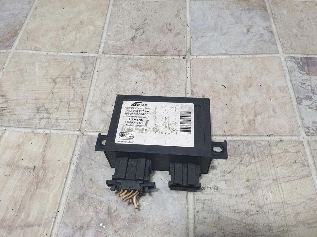 Immobilizer control unit/module – Seat Alhambra (Mk1) (1996-2010)
