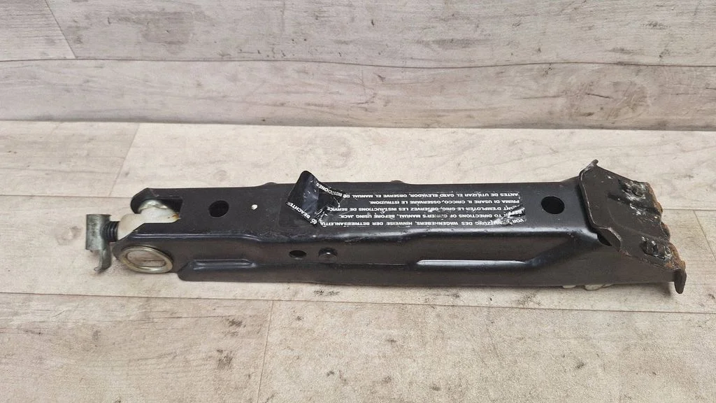 Lift Jack – Opel Astra H (2004-2012)