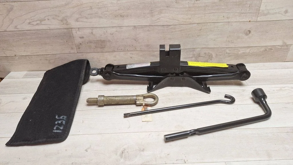 Tool set – Fiat Croma (2006-2016)