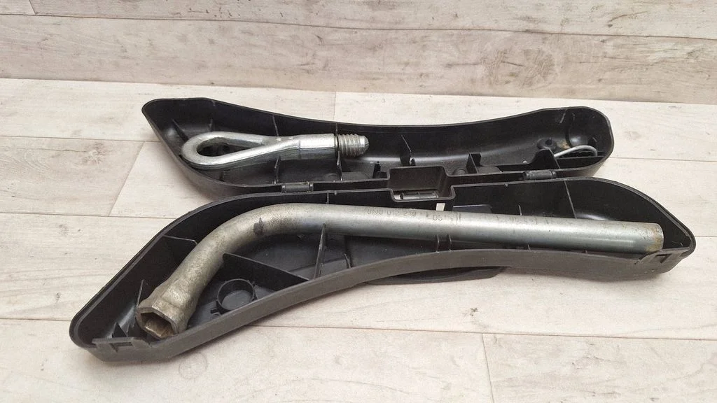 Tool set 8E0012111A