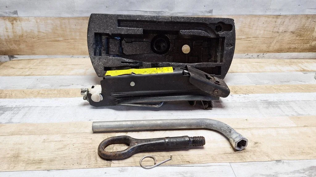Tool set – Volkswagen Jetta V (2005-2010)