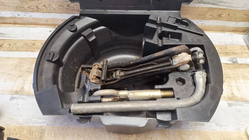 Tool set 6Q0012115E