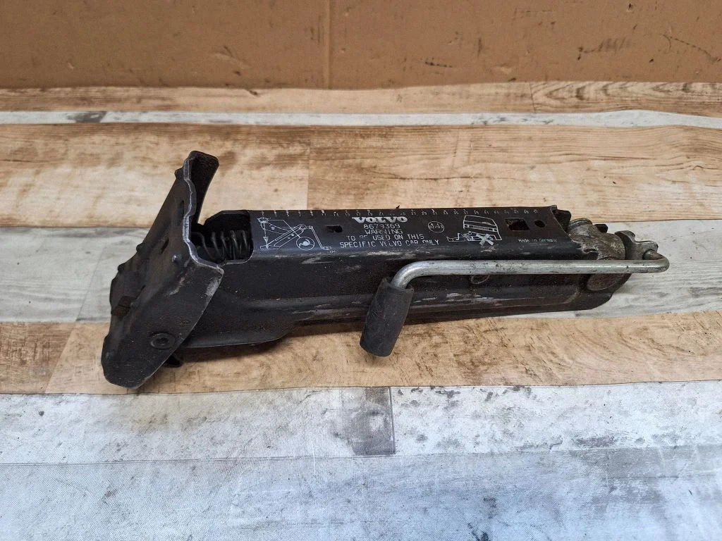 Lift Jack – Volvo V70 (2000-2004)