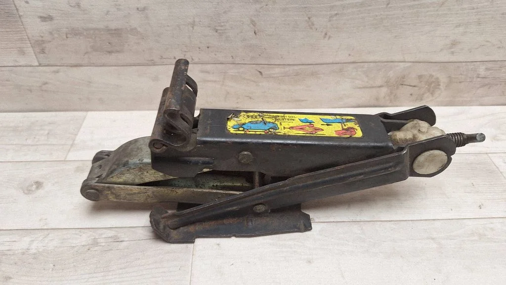 Lift Jack – Volkswagen Passat B5 (1997-2000)