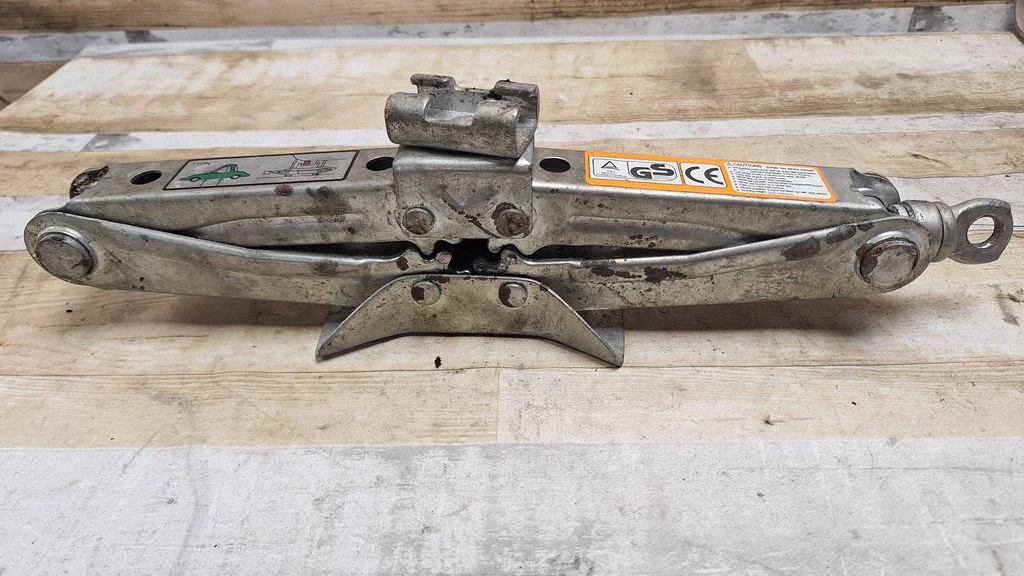 Lift Jack – Opel Zafira B (2005-2014)
