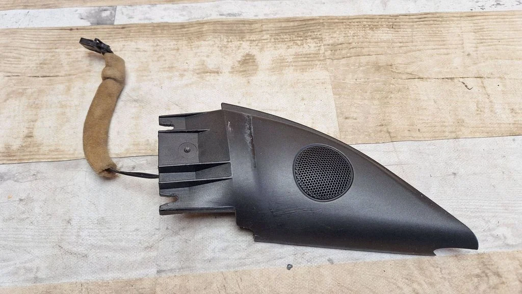 Front door high frequency speaker – Skoda Superb B5 (3U) (2001-2008)