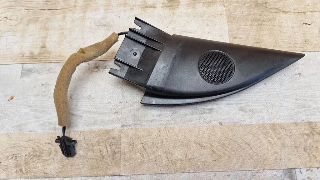 Front door high frequency speaker – Skoda Superb B5 (3U) (2001-2008)