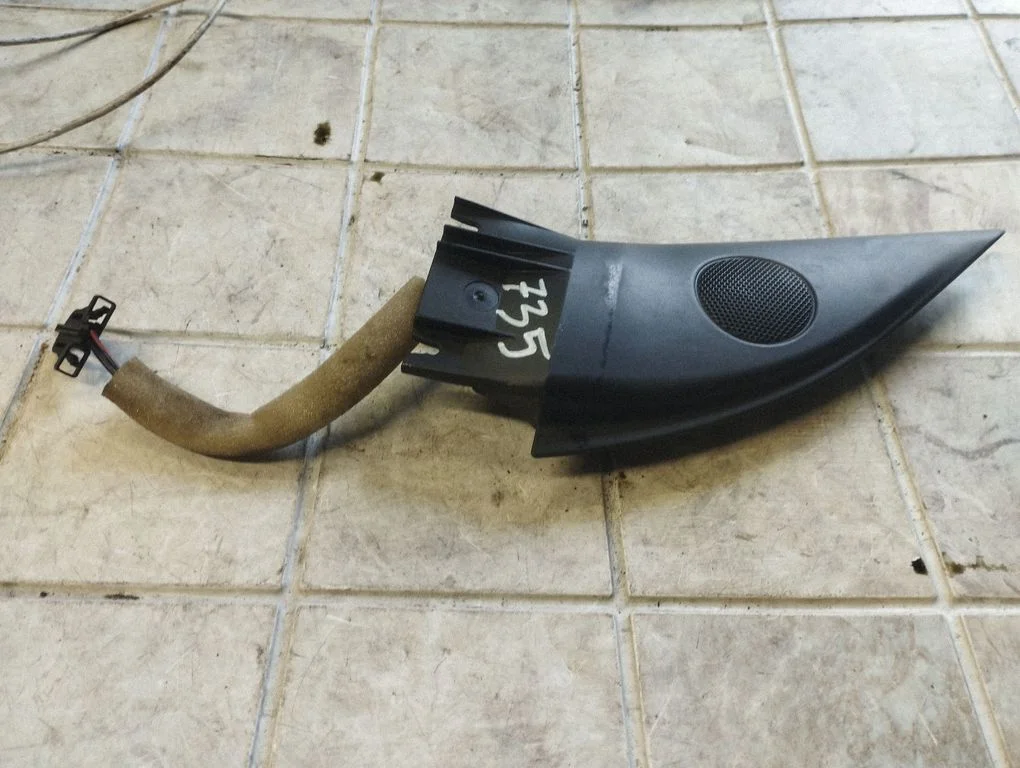 Front door high frequency speaker – Skoda Superb B5 (3U) (2001-2008)