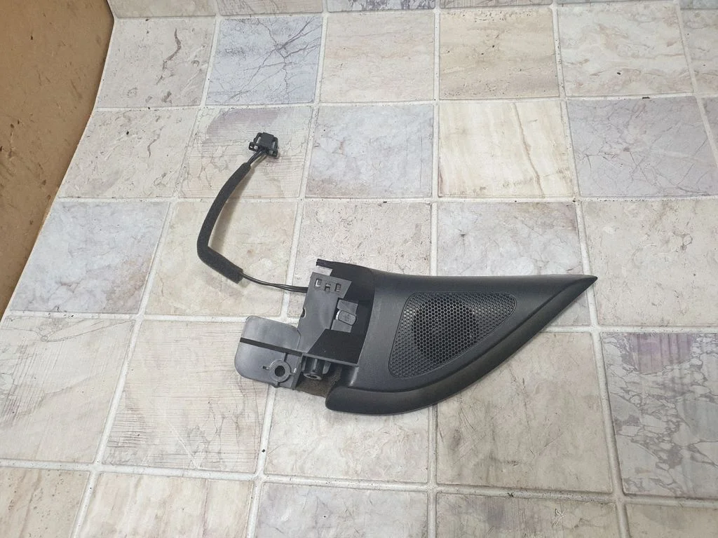 Front door high frequency speaker 1K5837973