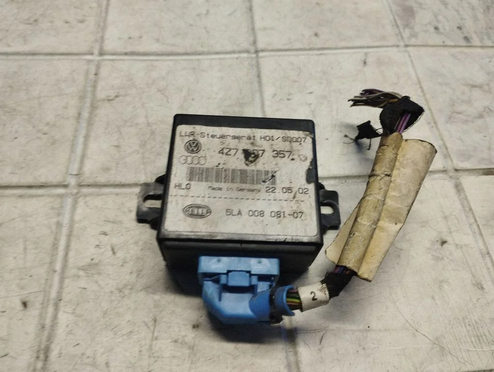 Tulede moodul (LCM) – Volkswagen Passat B5.5 (2001-2005)