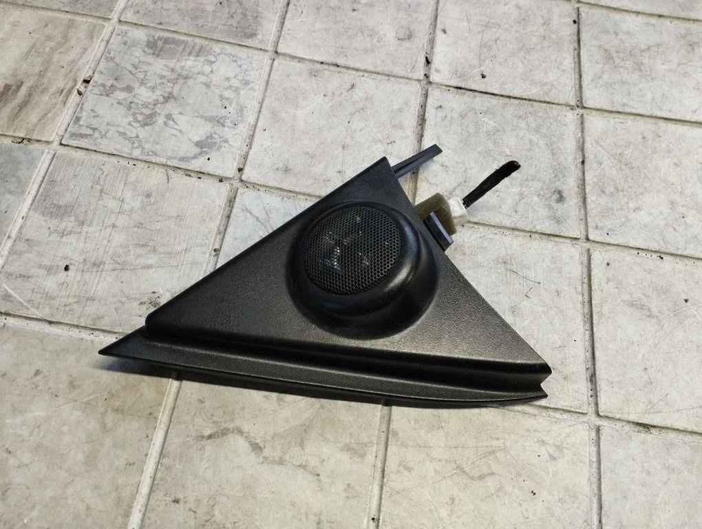 Front door high frequency speaker 963503E500