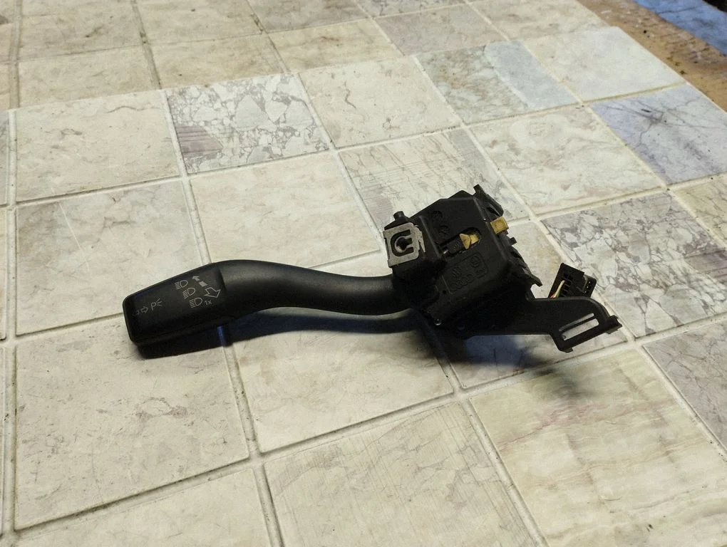 Suunatulede/tulede hoob – Audi A3 S3 8P (2003-2012)