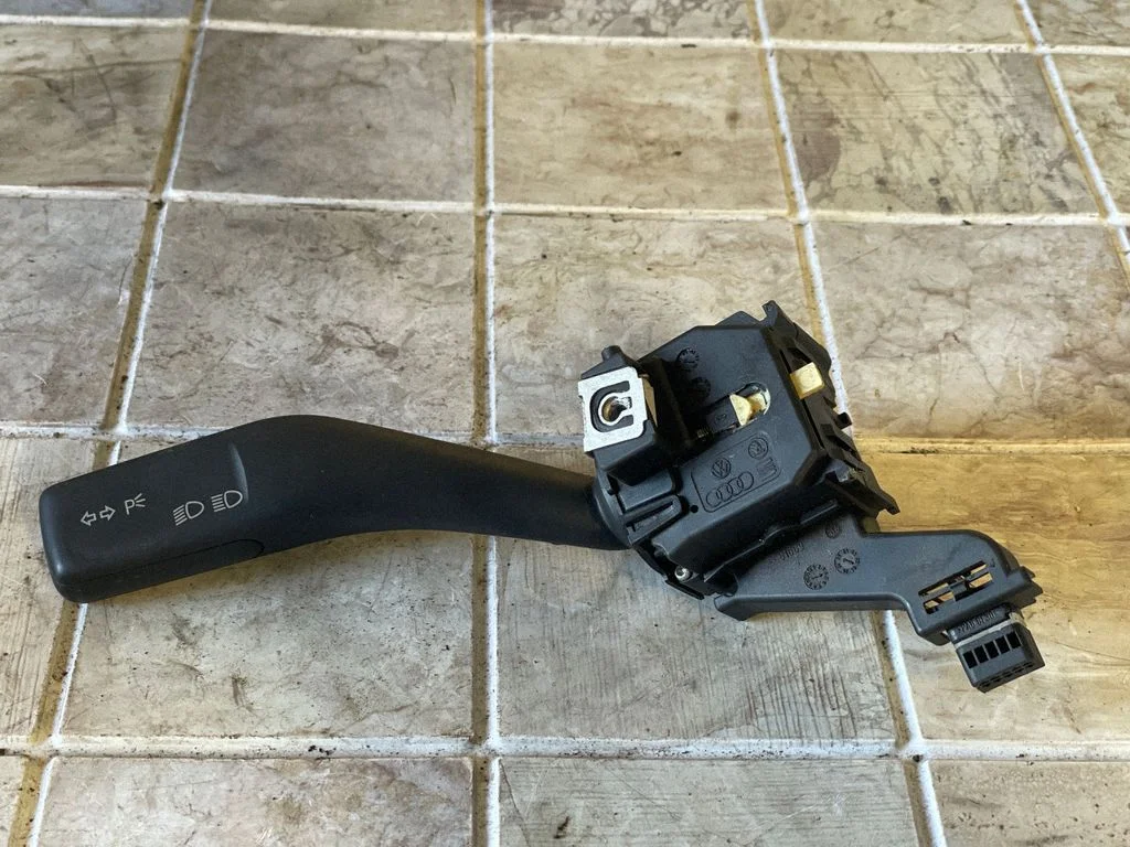 Suunatulede/tulede hoob – Skoda Octavia Mk2 (1Z) (2004-2013)