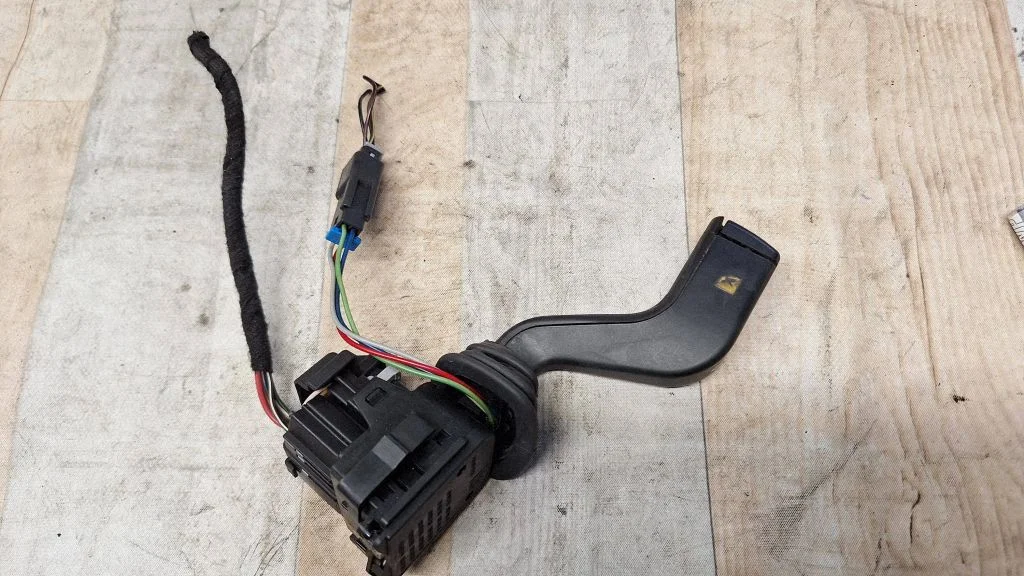 Suunatulede/tulede hoob – Opel Zafira A (1999-2005)
