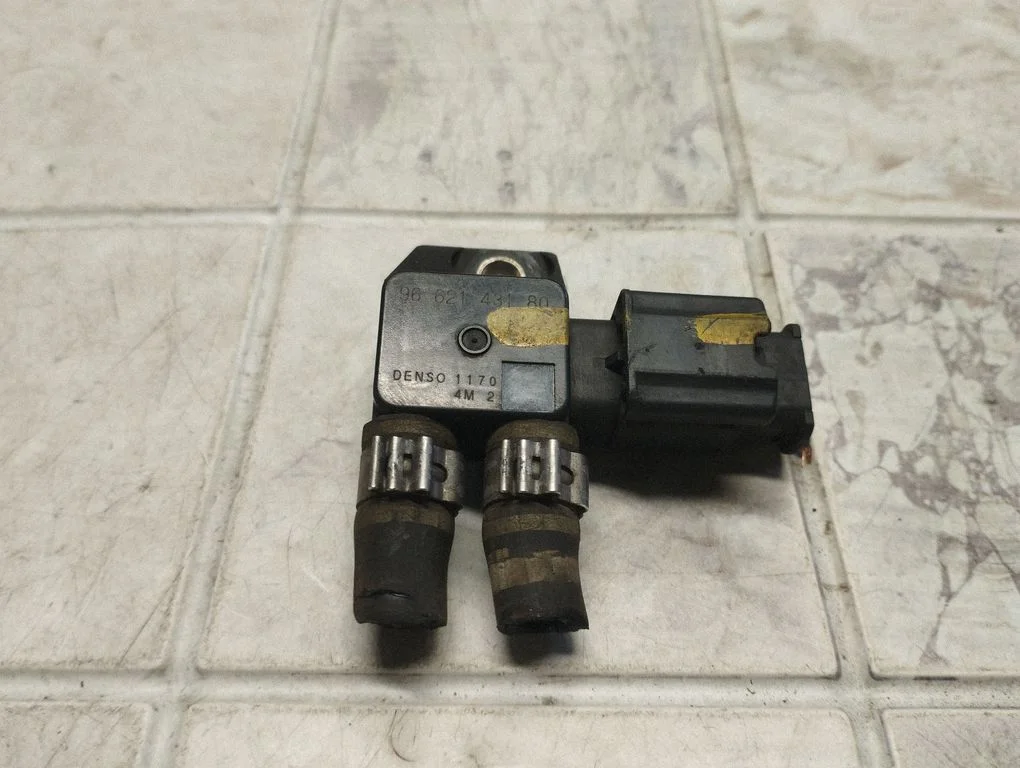 Exhaust gas pressure sensor 9662143180