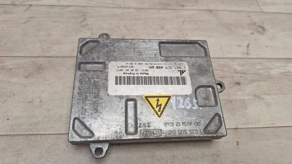 Headlight ballast module Xenon 1307329098