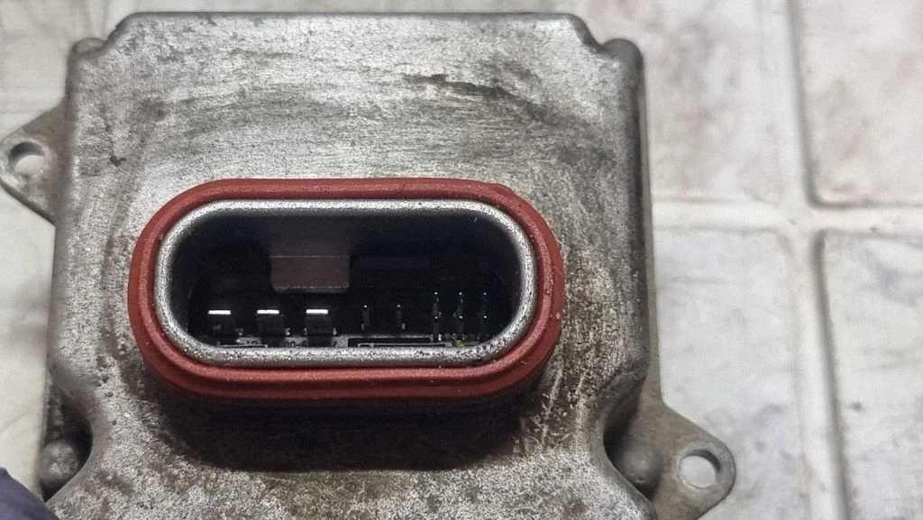 Headlight ballast module Xenon 5DF00827900