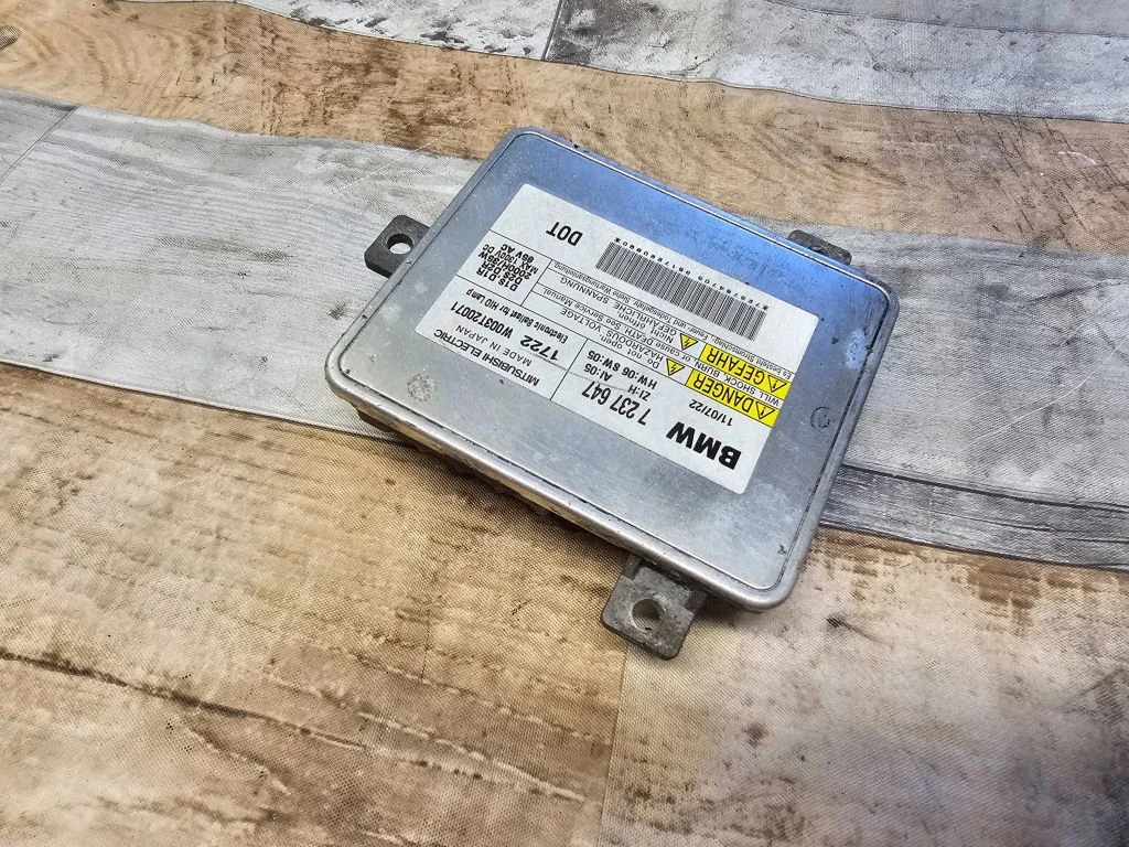 Headlight ballast module Xenon 7237647