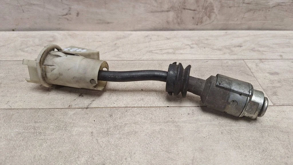 Tailgate exterior lock – Ford Focus C-MAX (2003-2010)