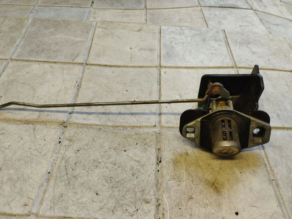 Tailgate exterior lock – Mazda 6 (2002-2008)