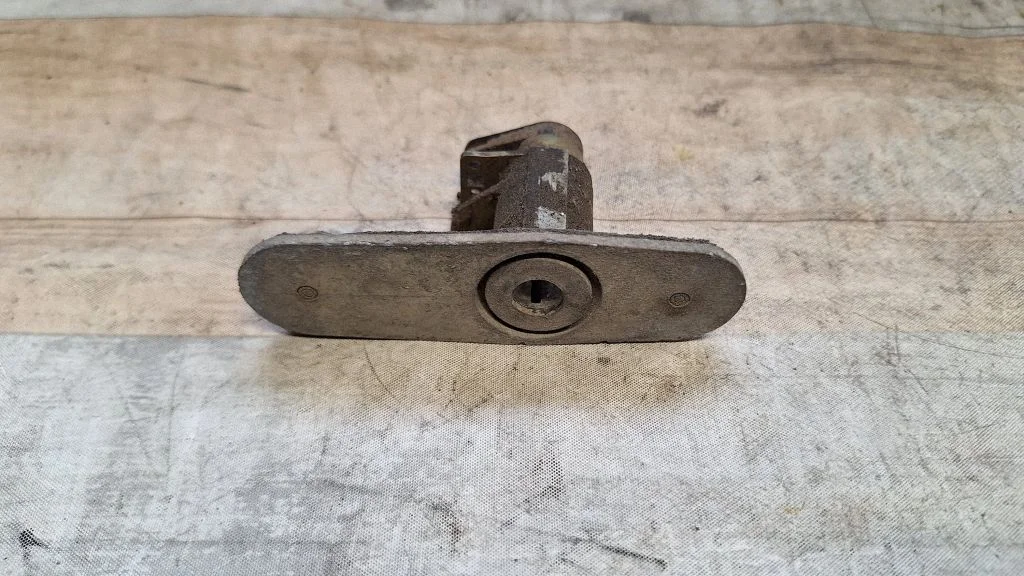 Tailgate exterior lock – Ford Focus C-MAX (2003-2010)