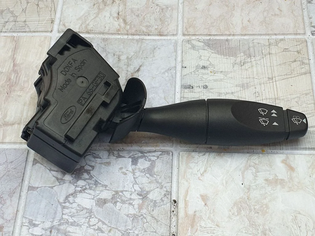 Wiper control stalk 2S6T17A553AA